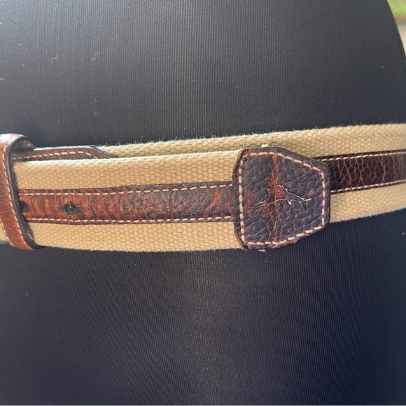Men’s Tommy Bahama Knit/Leather Belt - Picture 2 of 3